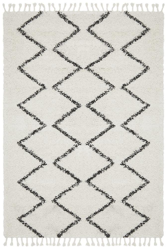 rug-shag-white-black-zigzag-pattern-bohemian-moroccan